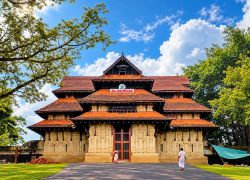 Vadakkunnathan Temple in Thrissur