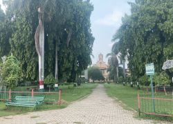 Victoria Memorial Company Garden in Prayagraj