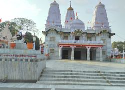 Gorakhnath Temple, Gorakhpur - Places to visit in Gorakhpur