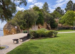Parque Urbano de Albarquel in Setubal