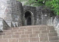 Shivneri Fort
