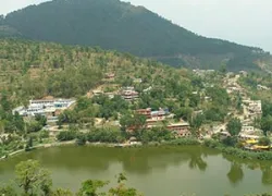 Rewalsar Lake