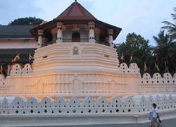 Temple of the Tooth (Sri Dalada Maligawa)