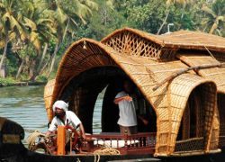 Boating in Alleppey in Alappuzha/Alleppey