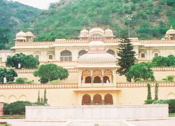 Sisodia Rani Ka Bagh