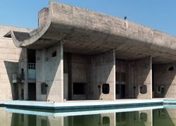 Secretariat Building