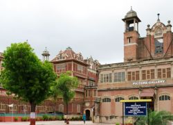 Vadodara Museum And Picture Gallery in Vadodara (Baroda)