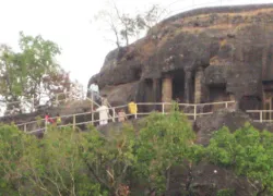 Pandav Caves in Pachmarhi