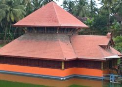 Ananthapura Lake Temple in Kasaragod