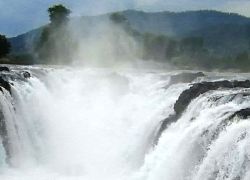 Hogenakkal Waterfalls in Salem