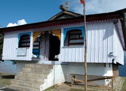 Bijli Mahadev Temple in Kullu