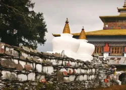 Suruli Falls in Madurai