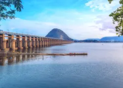 Dowleswaram Barrage in Rajahmundry