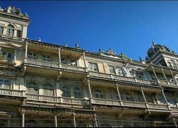 Kanch Mandir, Indore