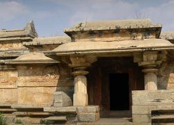 Hemakuta Hill Temple, Hampi