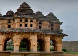 Old Palace, Hampi