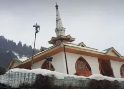 Baba Reshi Shrine in Gulmarg