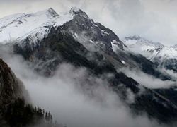 Zoji-La Pass in Sonamarg
