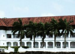 Pierce Leslie Bungalow in Kochi