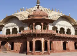 Moosi Rani Ki Chhatri in Alwar