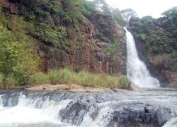 Ninai Waterfalls in Narmada