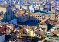 Torri degli Asinelli e Garisenda in Bologna