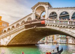 Rialto Bridge in Venice