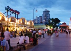 Asiatique The Riverfront
