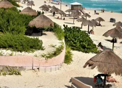 Playa Delfines in Cancun