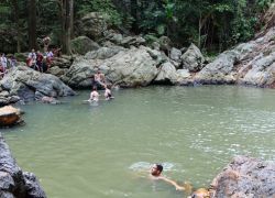 Na Muang Waterfalls
