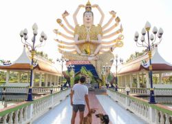 Wat Plai Laem in Ko Samui