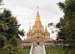 Wat Phutthathiwas in Yala