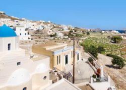 Akrotiri in Santorini