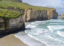 Tunnel Beach in Dunedin