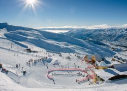 Skiing in Queenstown in Queenstown