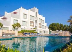 Al Sinniyah Island in Umm Al Quwain