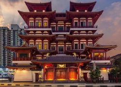 Buddha Tooth Relic Temple in Chinatown