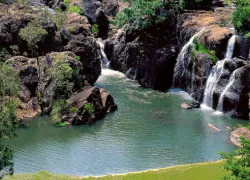 Millstream Falls in Cairns
