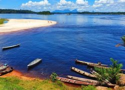 Pico Da Neblina in Amazonas