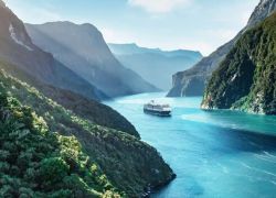 Milford Sound Scenic Cruise in Milford Sound