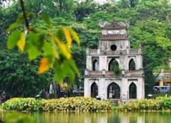Hoan Kiem Lake in Ha Noi