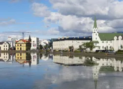 Lake Tjornin in Reykjavík