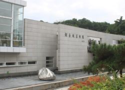 HeXiangning Art Gallery in Shenzhen