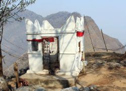 Thani Mai Temple in Bandipur