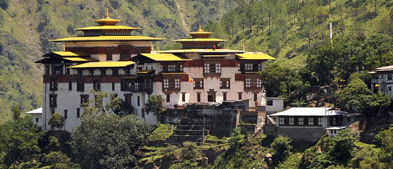 Monggar Dzong