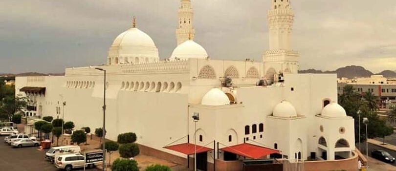 AI-Masjid al-Qiblatain