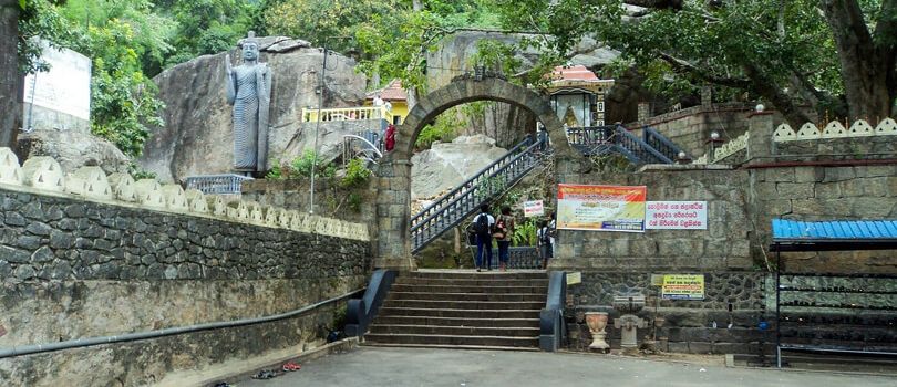 Pallepola Raja Maha Vihara