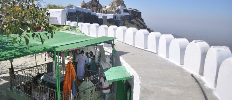 Angar Pir