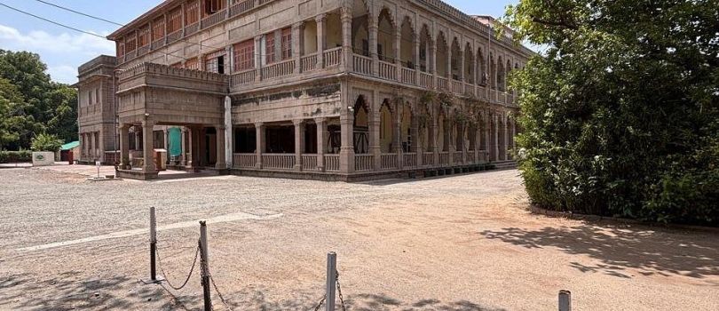 Nilambag Palace