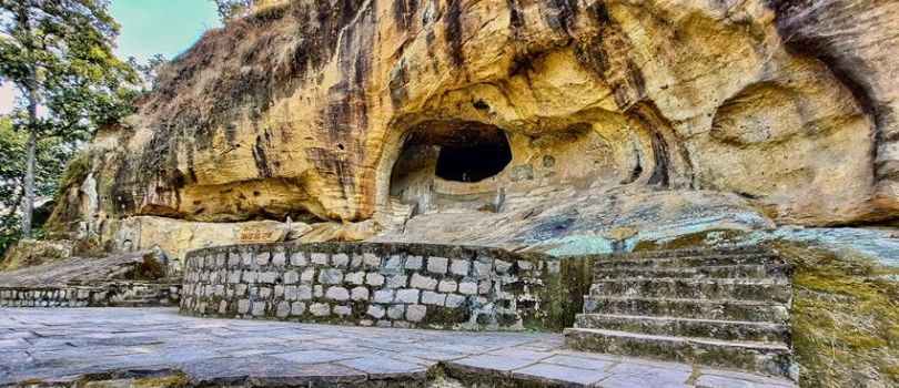 Alor Caves